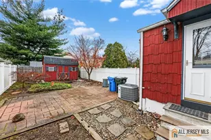 587 Ellis Pl, Woodbridge Township, NJ 07095 - Photo 23