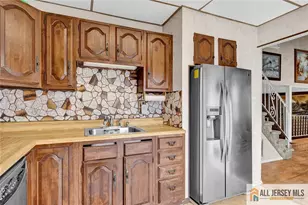 85 Whitman St, Carteret, NJ 07008 - Photo 5