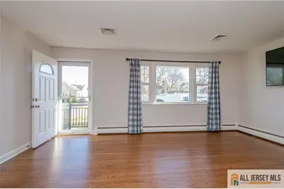 400 Whittier Avenue, Dunellen, NJ 08812 - Photo 15