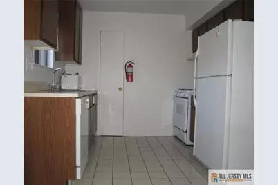 503 N Oaks Boulevard, North Brunswick Township, NJ 08902 - Photo 3