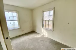 323 Concord Ave, Ewing Township, NJ 08618 - Photo 5