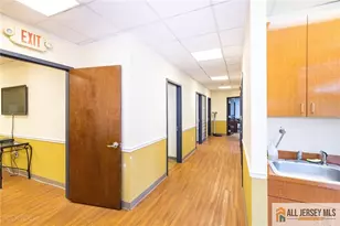 2 State Route 27 Hwy, Edison, NJ 08820 - Photo 39