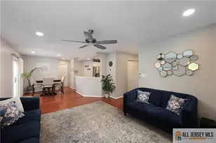 160 Buttonwood Dr, Piscataway Township, NJ 08854 - Photo 15