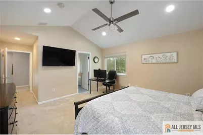 160 Buttonwood Drive, Piscataway Township, NJ 08854 - Photo 21