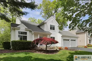 160 Buttonwood Dr, Piscataway Township, NJ 08854 - Photo 3