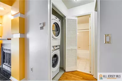 49 Tanglewood Court, South Brunswick Township, NJ 08852 - Photo 13