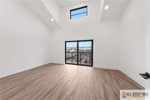 2 Harbor Front Plaza, Elizabeth, NJ 07206 - Photo 15