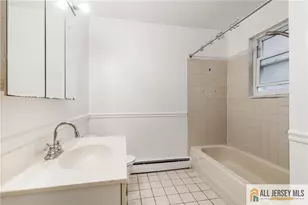 15 York Dr, Edison, NJ 08817 - Photo 15