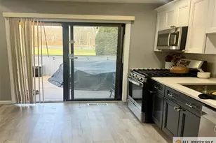 44 Wisteria Ct, South Brunswick Township, NJ 08852 - Photo 7