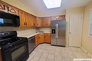 38 Rutland Ln, Monroe Township, NJ 08831 - Photo 7