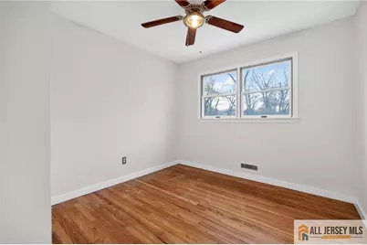 707 Warfield Road, North Plainfield, NJ 07063 - Photo 21