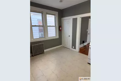 185 Linden Avenue, Irvington, NJ 07111 - Photo 7