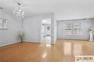 103 Berkshire Dr, South Brunswick Township, NJ 08540 - Photo 9