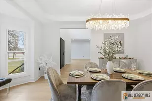 5 Hackett Dr, Edison, NJ 08820 - Photo 11