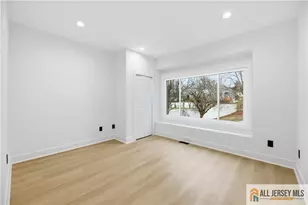 5 Hackett Dr, Edison, NJ 08820 - Photo 27