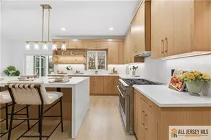 5 Hackett Dr, Edison, NJ 08820 - Photo 19