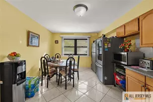 2605 Merrywood Dr, Edison, NJ 08817 - Photo 7