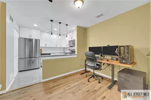 65 Pennsylvania Way, North Brunswick Township, NJ 08902 - Photo 15