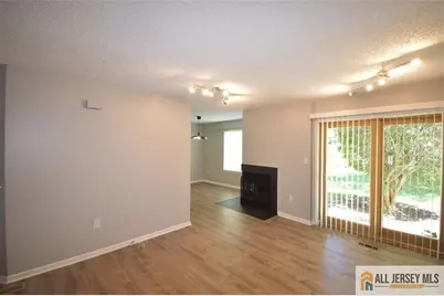 49 Farnham Square, Sayreville, NJ 08859 - Photo 19