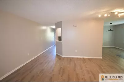 49 Farnham Square, Sayreville, NJ 08859 - Photo 5