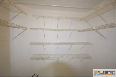 49 Farnham Square, Sayreville, NJ 08859 - Photo 11