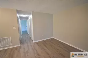 49 Farnham Square, Sayreville, NJ 08859 - Photo 13