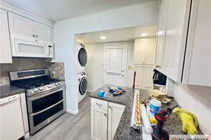 39 Hillcrest Ave, Edison, NJ 08817 - Photo 11