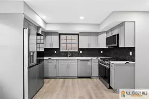 63 Scarlet Dr, Sayreville, NJ 08859 - Photo 19