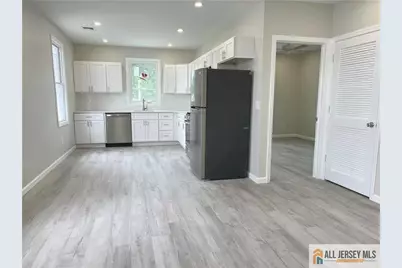 588 Livingston Avenue #2A, North Brunswick Township, NJ 08902 - Photo 7