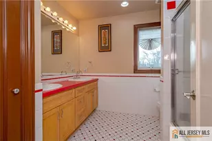 53 Princeton Ave, Colonia, NJ 07067 - Photo 33