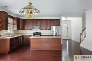 42 Gryphon Dr, Monroe Township, NJ 08831 - Photo 9