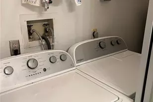 27 Benjamin Franklin Dr, Monroe Township, NJ 08831 - Photo 15