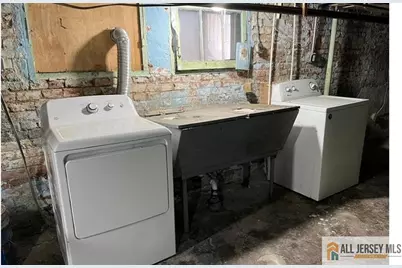 224 Somerset Street, New Brunswick, NJ 08901 - Photo 9