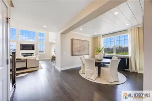 100 Fillmore Dr, Monroe Township, NJ 08831 - Photo 5