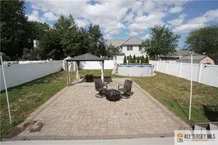 40 W Hill Rd, Colonia, NJ 07067 - Photo 15