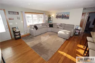 40 W Hill Rd, Colonia, NJ 07067 - Photo 23