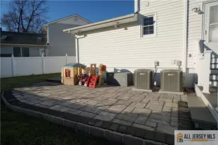 18 Cherbar Ct, Colonia, NJ 07067 - Photo 41