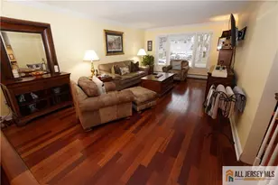 48 Lynnwood Rd, Edison, NJ 08820 - Photo 7