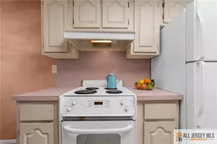 96 Salix Plaza, Monroe Township, NJ 08831 - Photo 9