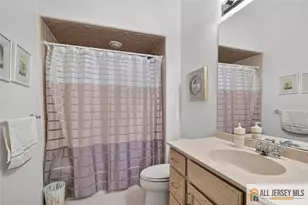 12 Wellington Pl, Monroe Township, NJ 08831 - Photo 25