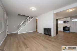 118 Colonia Blvd, Rahway, NJ 07065 - Photo 3