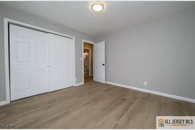 118 Colonia Boulevard, Rahway, NJ 07065 - Photo 9