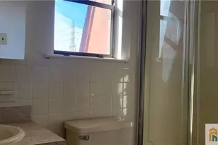 1212 N Oaks Blvd, North Brunswick Township, NJ 08902 - Photo 5