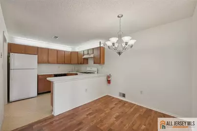 28 Wycoff Way #28, East Brunswick Township, NJ 08816 - Photo 3