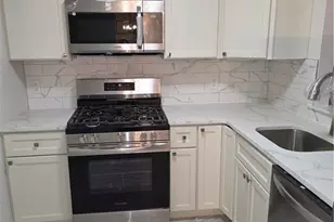 309 Sunshine Ct, Sayreville, NJ 08859 - Photo 5
