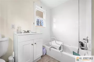 638 Beachwood Blvd, Beachwood, NJ 08722 - Photo 9