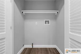 114 Wilshire Ct, Old Bridge Township, NJ 08857 - Photo 29