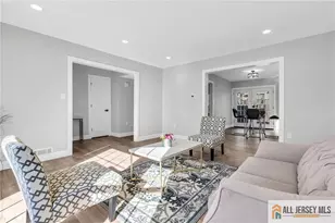 114 Wilshire Ct, Old Bridge Township, NJ 08857 - Photo 13