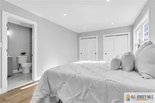 114 Wilshire Ct, Old Bridge Township, NJ 08857 - Photo 25