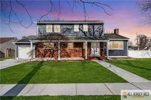 27 Sheppard Pl, Edison, NJ 08817 - Photo 1